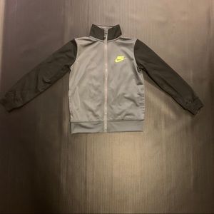 Boys Nike Top and bottom